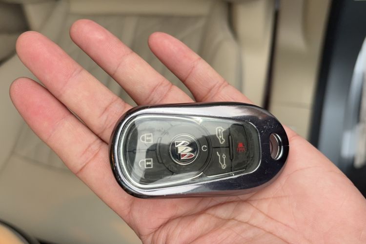 Used Buick GL8 2022 Land Business Class 652T Smart Deluxe Model
