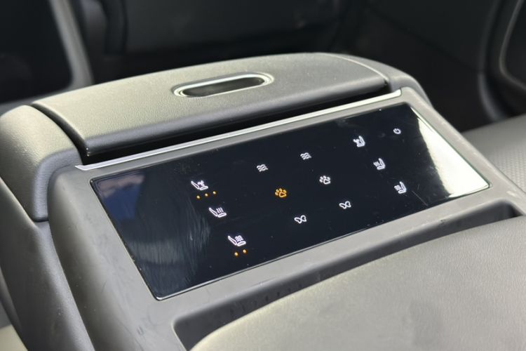 Used  12 2025 Ultra Extended-Range Edition
