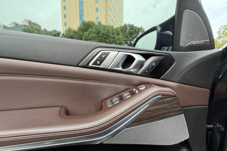 Used BMW X5 2022 Restyled xDrive 40Li M Sport Package
