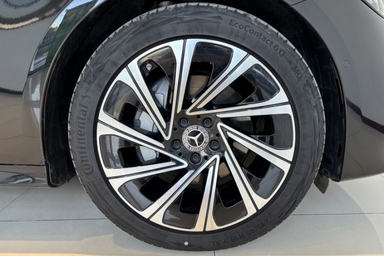 Used Mercedes-Benz E-Class 2025 E 300 L Luxury Model