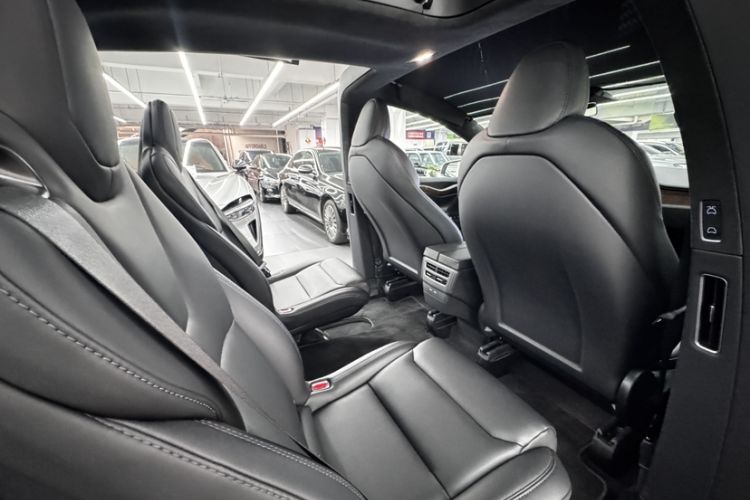 Used Tesla Model X 2019 Long-Range Version
