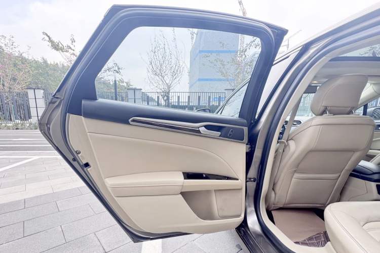 Used Ford Mondeo 2013 2.0L GTDi 200 Fashion Edition