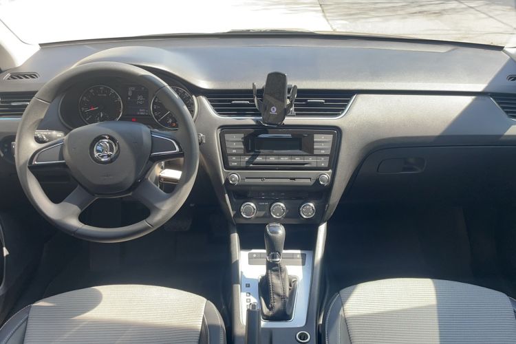 Used Skoda Octavia 2016 1.6L Automatic Chuanxing Edition
