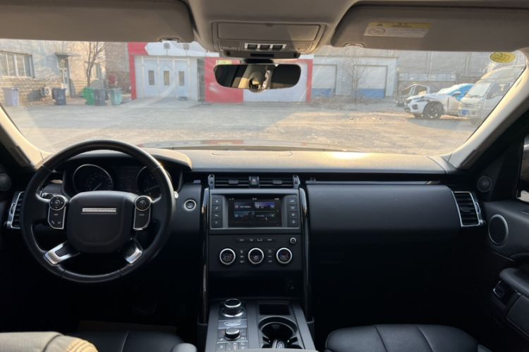 Used Land Rover Discovery 2017 3.0 SC V6 SE
