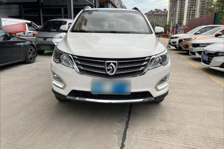 Used Baojun 560 2015 1.8L Manual Elite Model