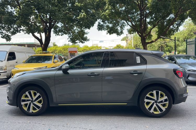 Used Lynk & Co 02 2022 1.5T DCT Shine Pro
