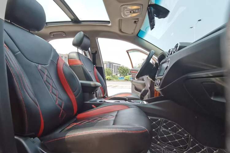 Used Soueast DX3 2016 1.5T SRG CVT Flagship Edition
