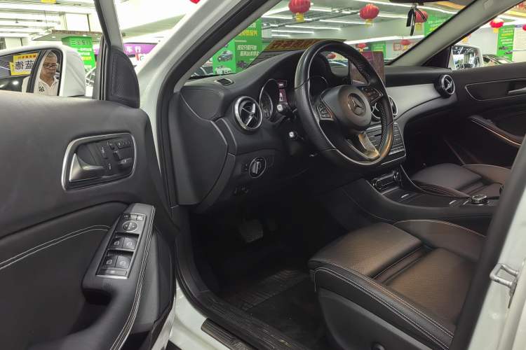 Used Mercedes-Benz GLA 2016 GLA 220 4MATIC Fashion Edition
