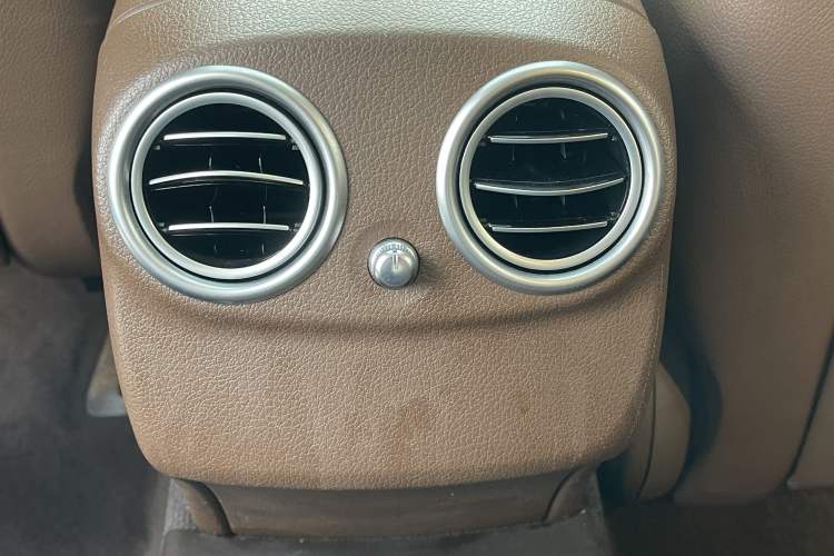 Used Mercedes-Benz E-Class 2019 E 260 L
