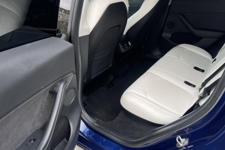 Used Tesla Model Y 2022 Rear-Wheel-Drive Version
