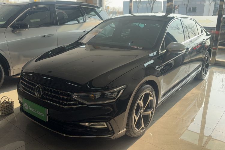 Used Volkswagen Magotan 2025 Revised Version Zhongxiang Edition 330TSI DSG Luxury Trim