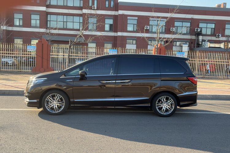 Used Honda Elysion 2019 2.0L Hybrid Supreme Edition