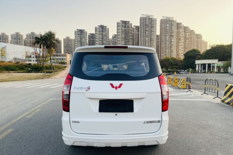 Used Wuling Hongguang 2015 1.5L S Basic Version China V Standard
