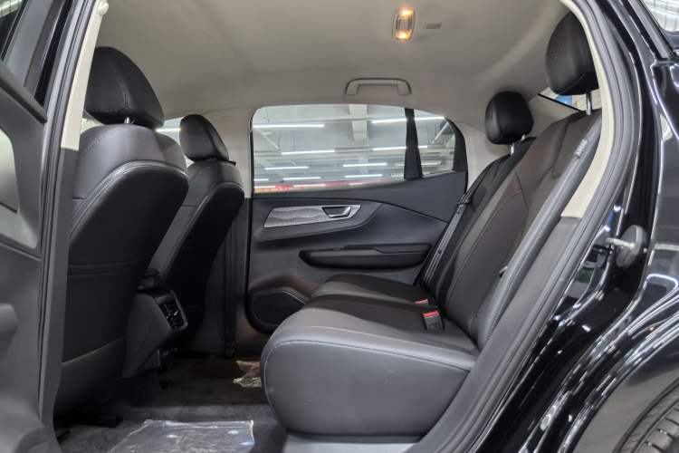 Used Hongqi E-QM5 2024 610 km PLUS
