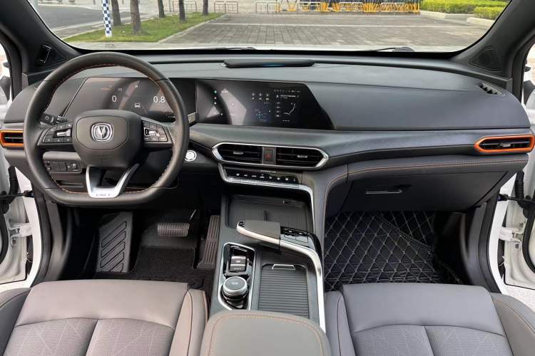 Used Changan UNI-T 2022 1.5T Sport Edition Premium Version
