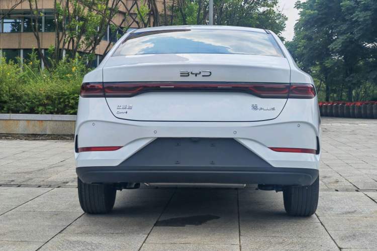 Used BYD Qin PLUS 2025 DM-i Smart Drive 55KM Leading Model
