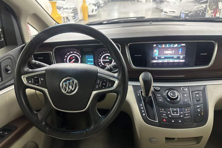 Used Buick GL8 2017 25S Prestige Version China V Standard
