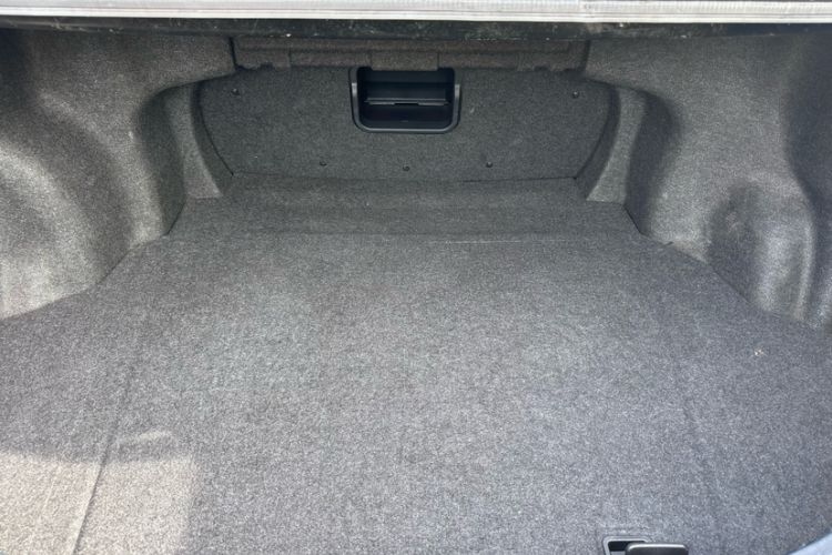 Used Toyota Camry 2016 2.0G 10th Anniversary Leading Edition
