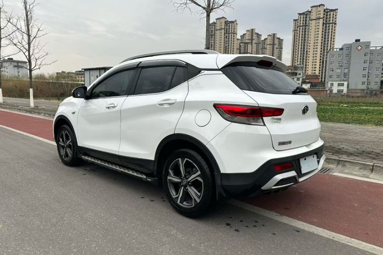 Used Soueast DX3 2019 DX3X Cool Qi 1.5L Manual Luxury Model
