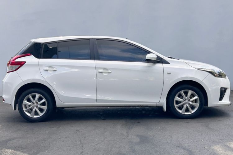 Used Toyota YARiS L 2015 1.5G Automatic Xuan Dong Sunroof Special Edition
