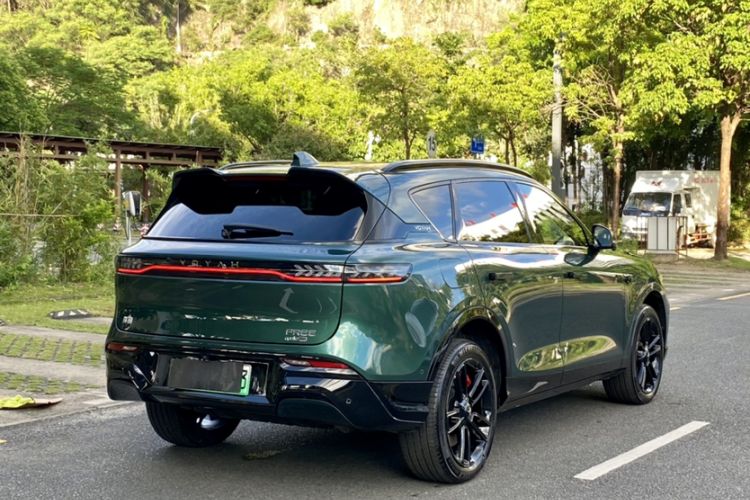 Used VOYAH FREE 2025 318 259 km All-Wheel-Drive Exploration Edition
