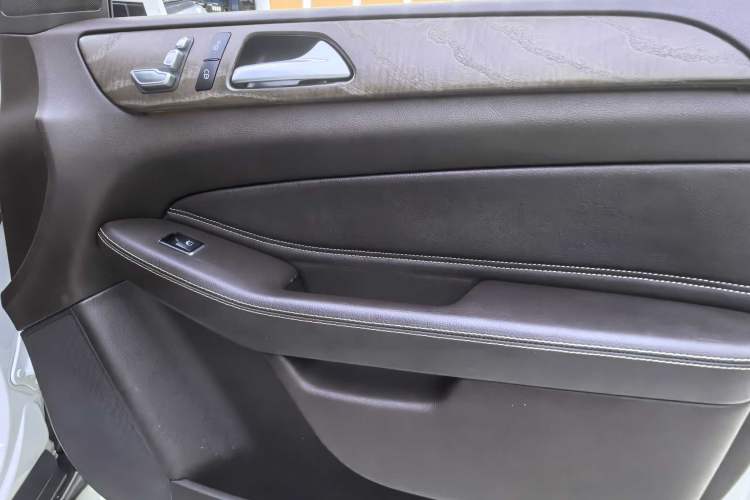 Used Mercedes-Benz GLE 2018 GLE 320 4MATIC Dynamic Edition Collector's Edition
