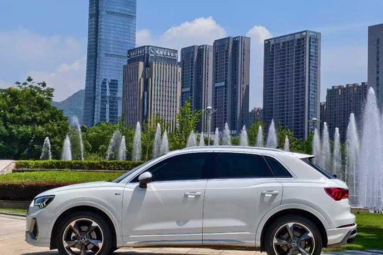 Used Audi Q3 2022 35 TFSI Fashion Dynamic Model
