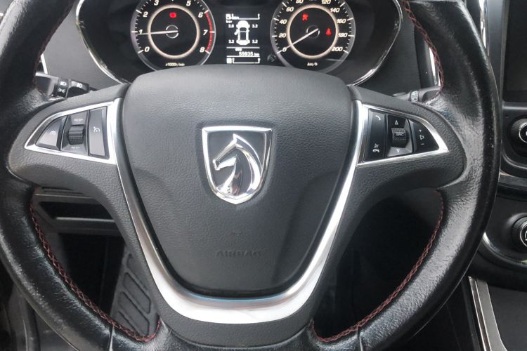 Used Baojun 560 2015 1.8L Manual Luxury Model
