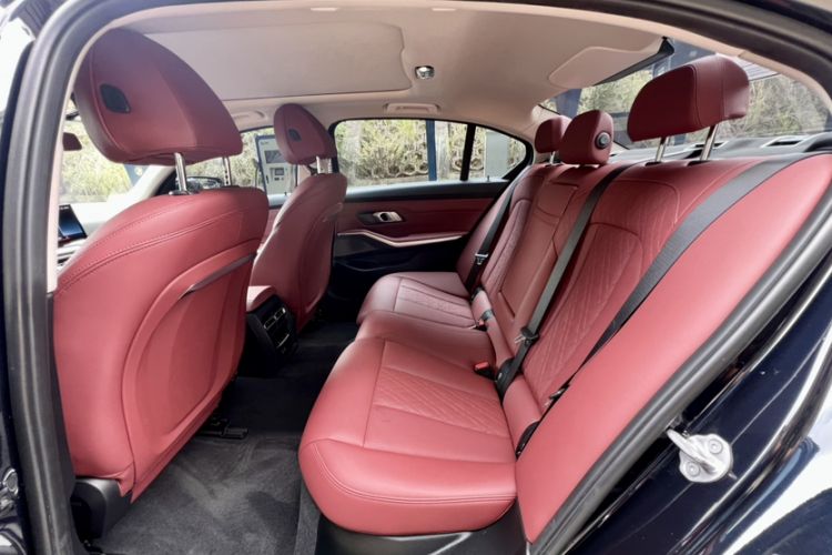 Used BMW i3 2022 eDrive 35 L
