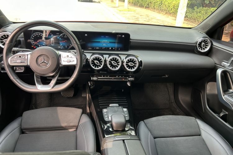 Used Mercedes-Benz A-Class 2021 A 200 L Sport Sedan Fashion Model
