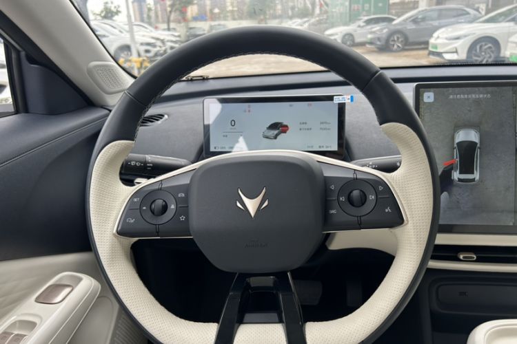 Used ARCFOX T1 2025 Model 425 MAX
