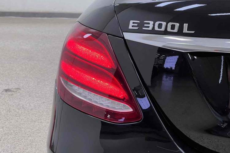 Used Mercedes-Benz E-Class 2019 Facelifted E 300 L Stylish Version
