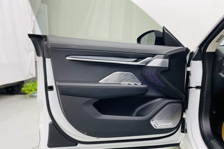 Used Zeekr 001 2022 Long-Range Dual-Motor WE Edition