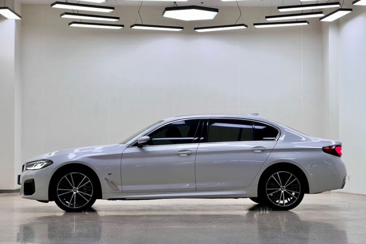 Used BMW 5 Series 2023 530Li Leading Model M Sport Package

