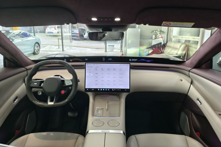 Used  YU7 2025 Ultra-Long Range High-Performance All-Wheel-Drive Max Edition
