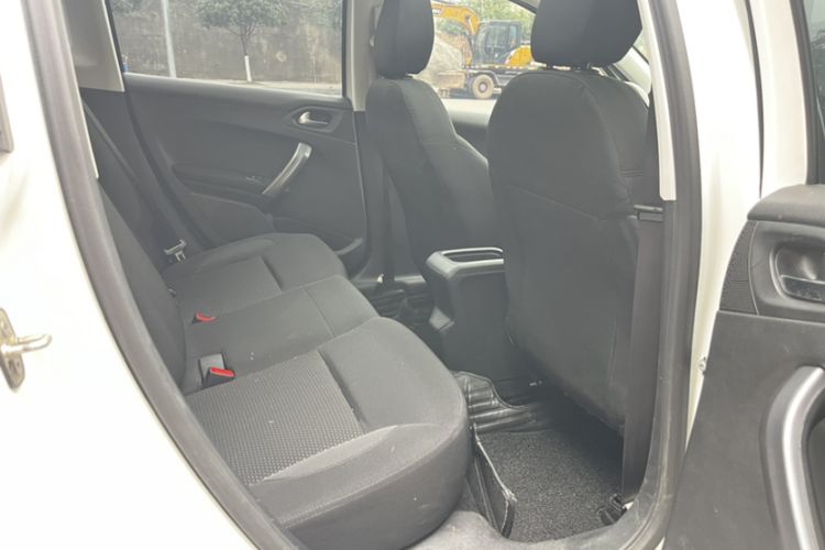 Used Peugeot 2008 2014 1.6L Automatic Fashion Edition