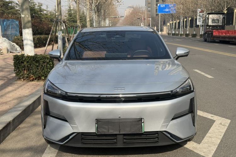 Used  L6 2025 EM-i 140km Starship Edition