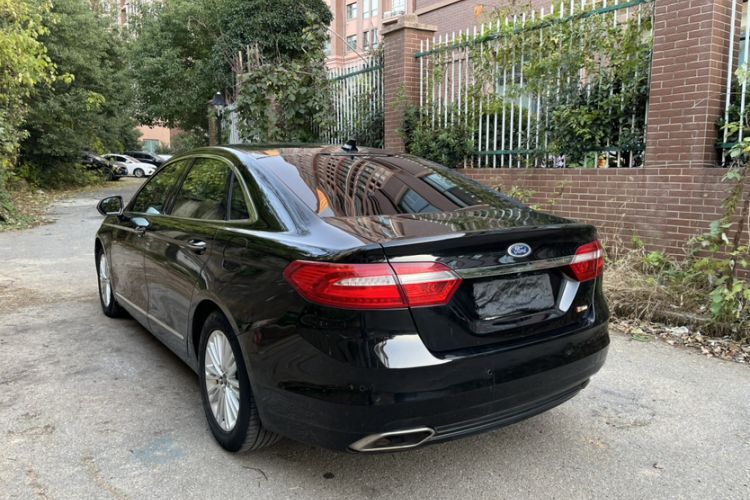 Used Ford Taurus 2017 EcoBoost 245 Fashion Edition