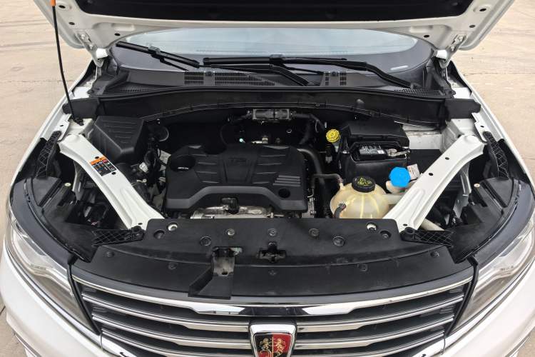 Used Roewe RX5 2016 Revised Version 20T Two-Wheel Drive Manual Transmission Luxury Edition
