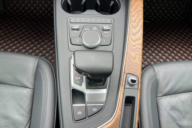 Used Audi A5 2017 Sportback 40 TFSI Fashion Model
