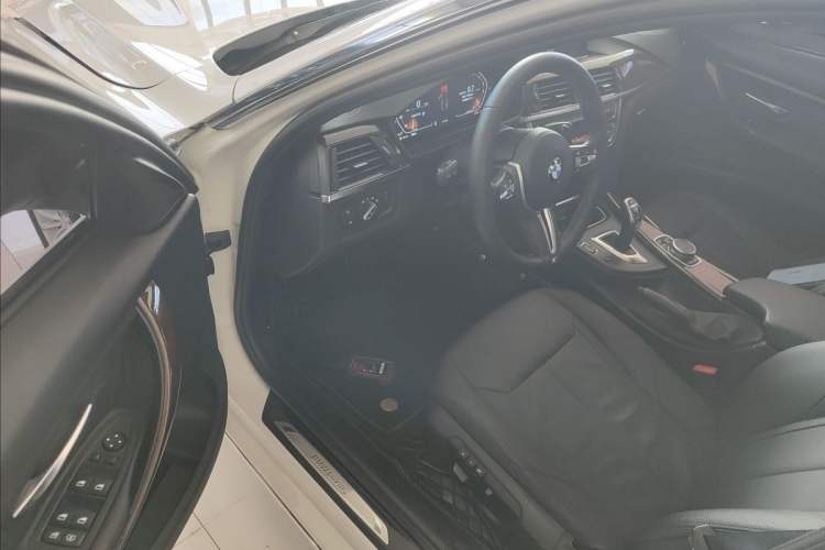 Used BMW 3 Series 2015 320Li Luxury Design Package Premium Edition
