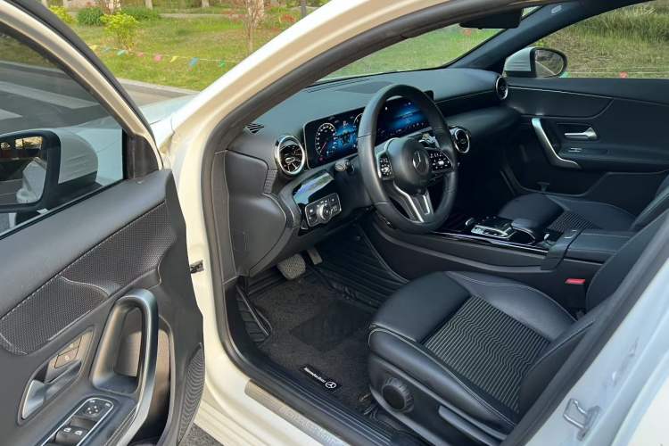 Used Mercedes-Benz A-Class 2019 A 200 Dynamic Edition
