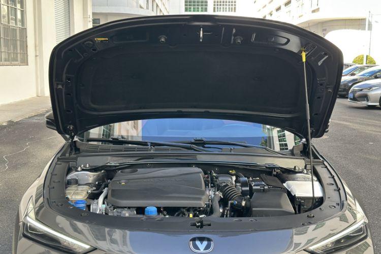 Used Changan UNI-V 2022 1.5T Prestige Version
