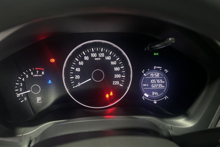 Used Honda Vezel 2020 1.5L CVT Pioneer Edition
