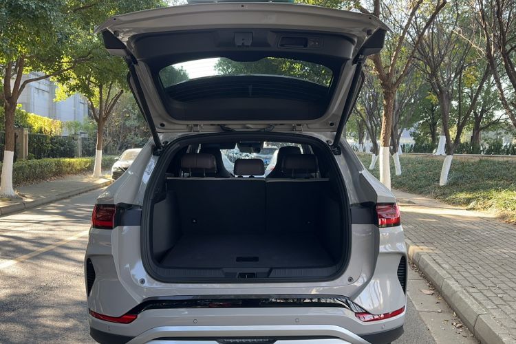 Used BYD Song PLUS New Energy 2025 DM-i Smart Drive 112KM Prestige Model
