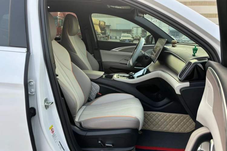 Used BYD Song Pro New Energy 2023 Champion Edition DM-i 110KM Excellence Model
