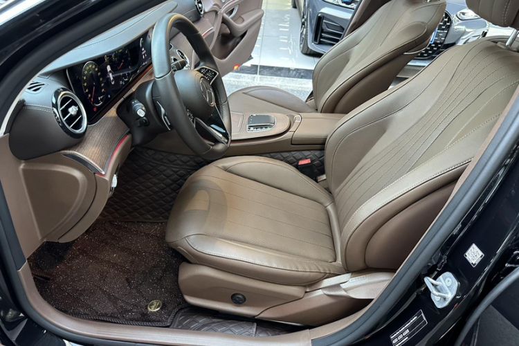 Used Mercedes-Benz E-Class 2023 Updated E 300 L Luxury Edition
