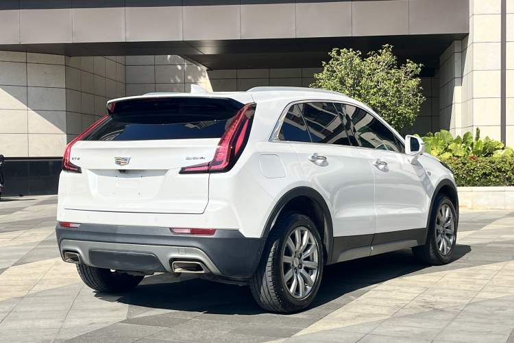 Used Cadillac XT4 2020 28T Two-Wheel-Drive Leading Version