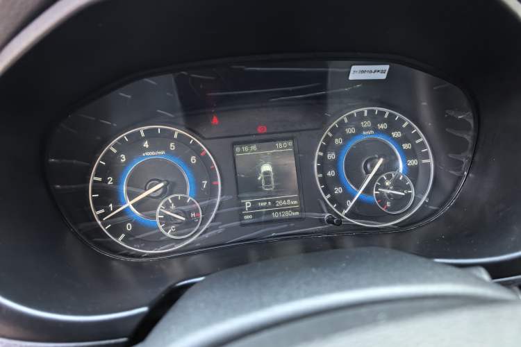 Used Dongfeng Fengon S560 2018 1.8L CVT Urban Model 5 Seats