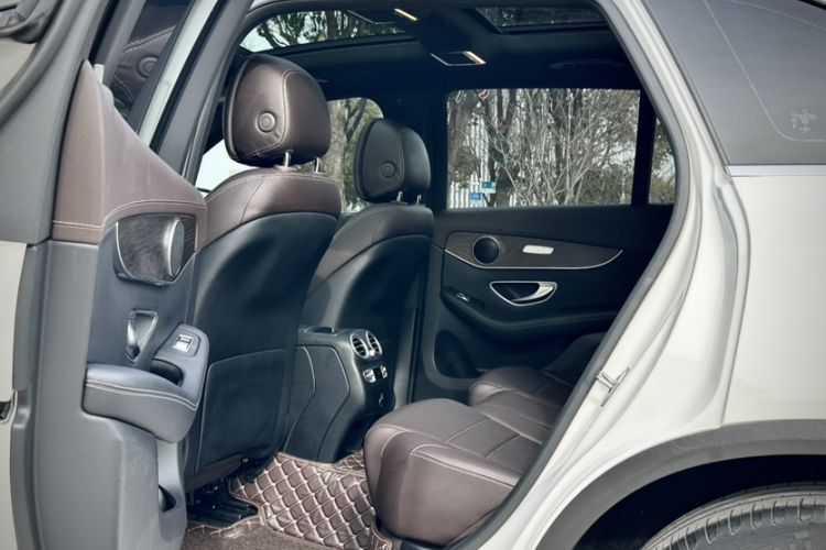 Used Mercedes-Benz GLC 2021 GLC 260 L 4MATIC Luxury Model
